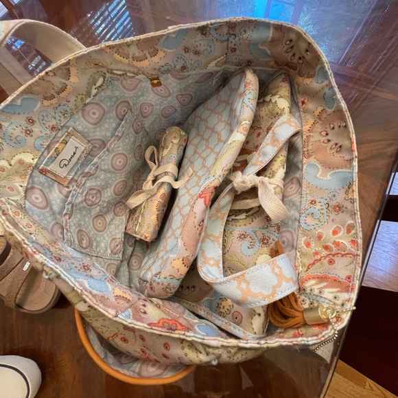 Dana's 4 piece organizer bag, new condition - Picture 16 of 16